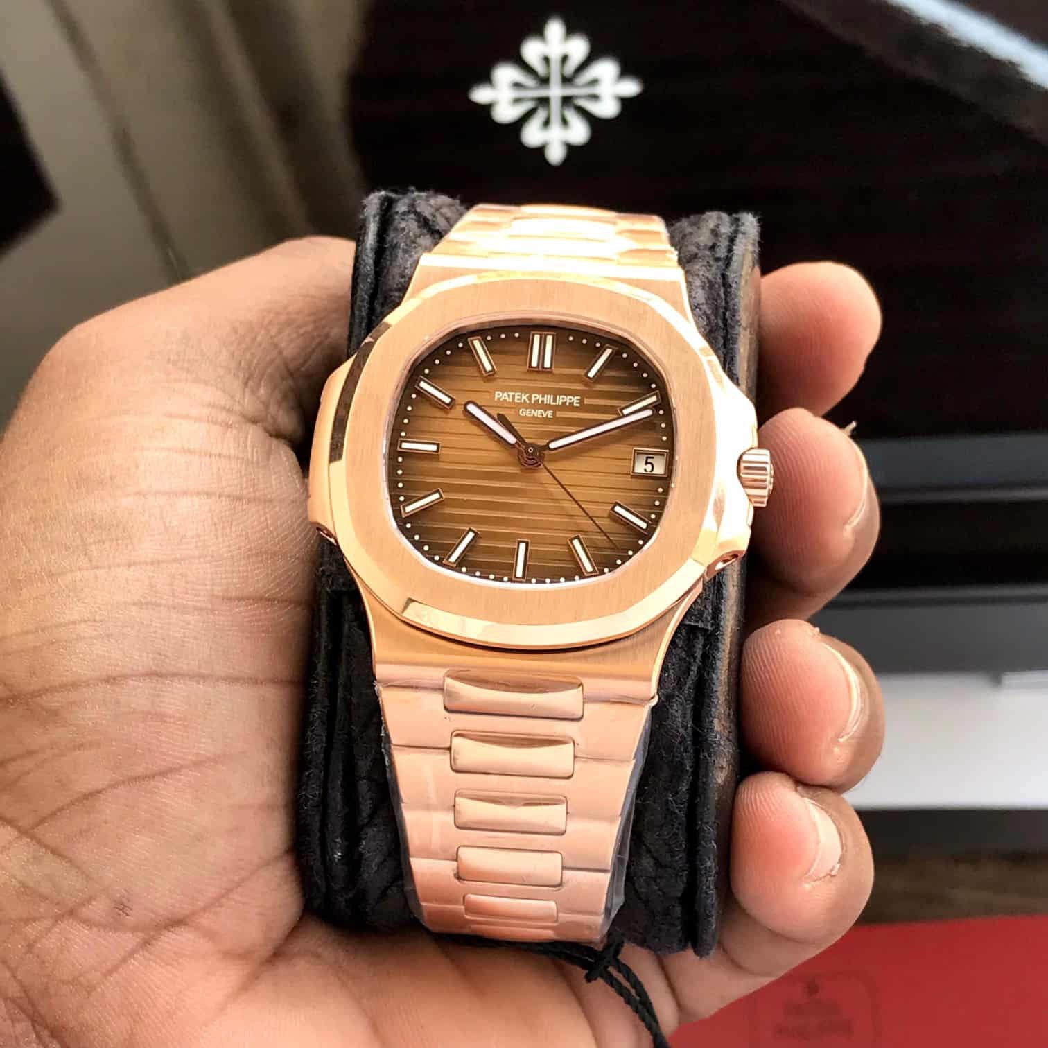 Patek Philippe Nautilus 5711/1R Rosegold 1:1 Swiss ETA Movement