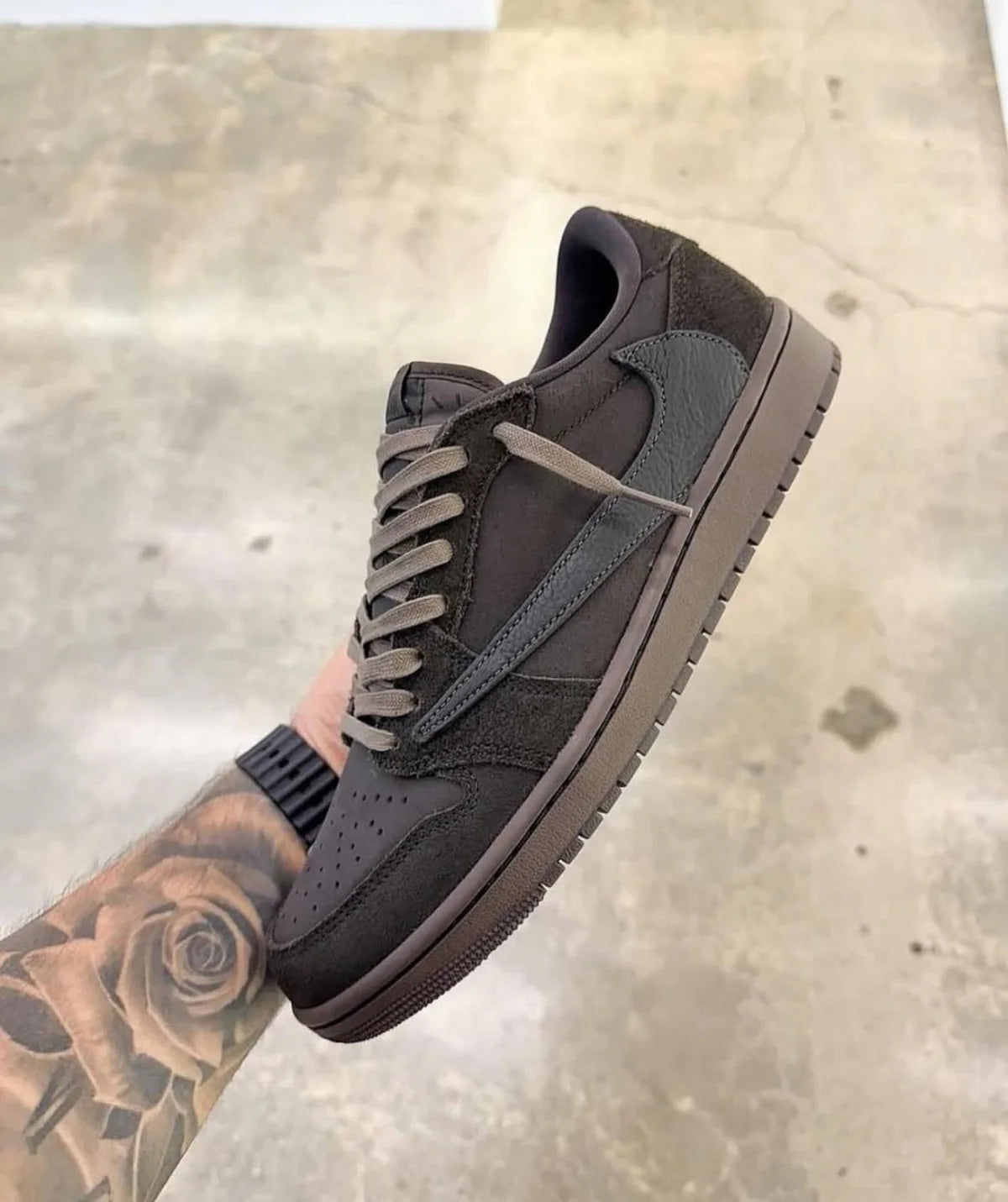 Nike Air 1 Travis Scott Velvet Brown Sneakers