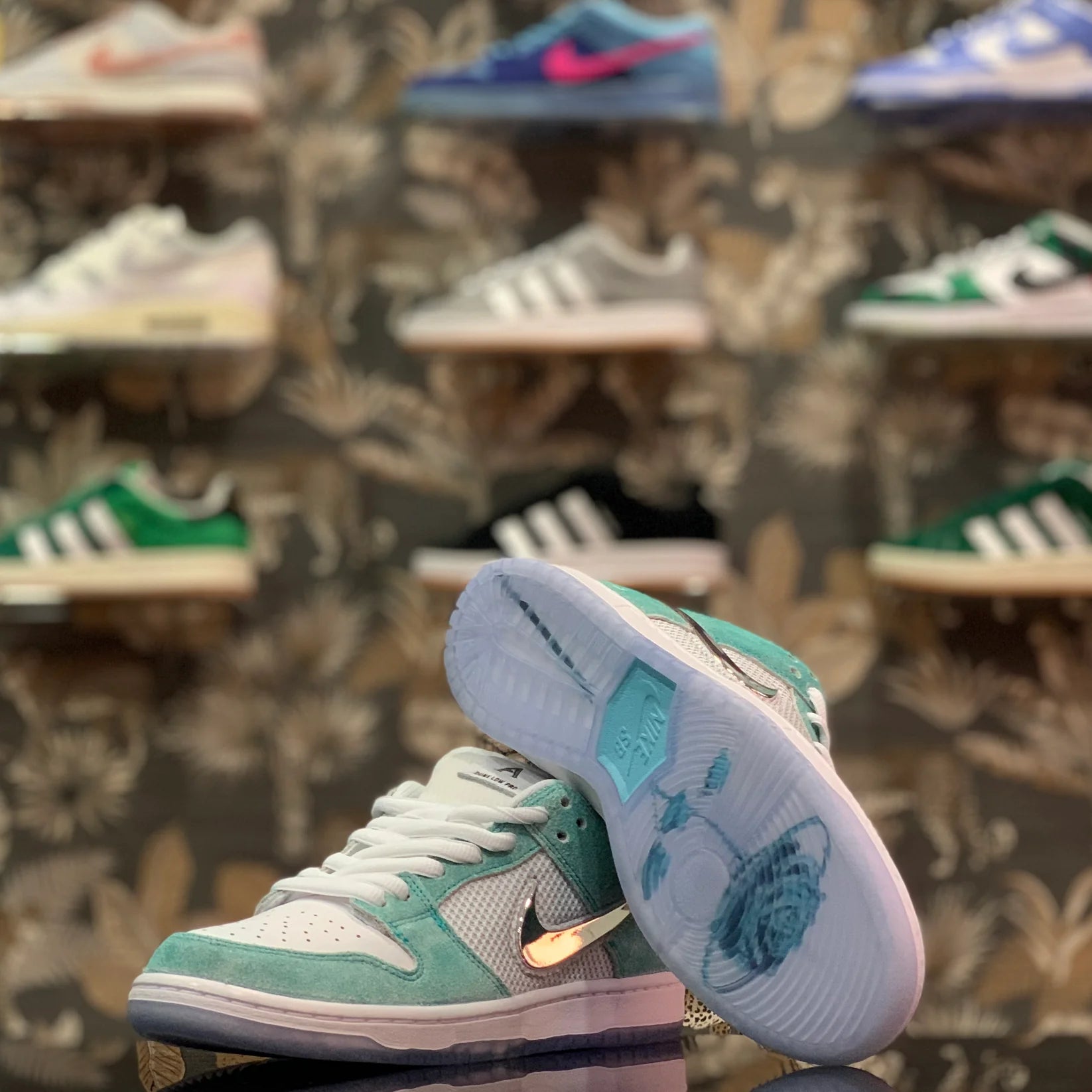 Nike Air Jordan 1 Remake Sneakers