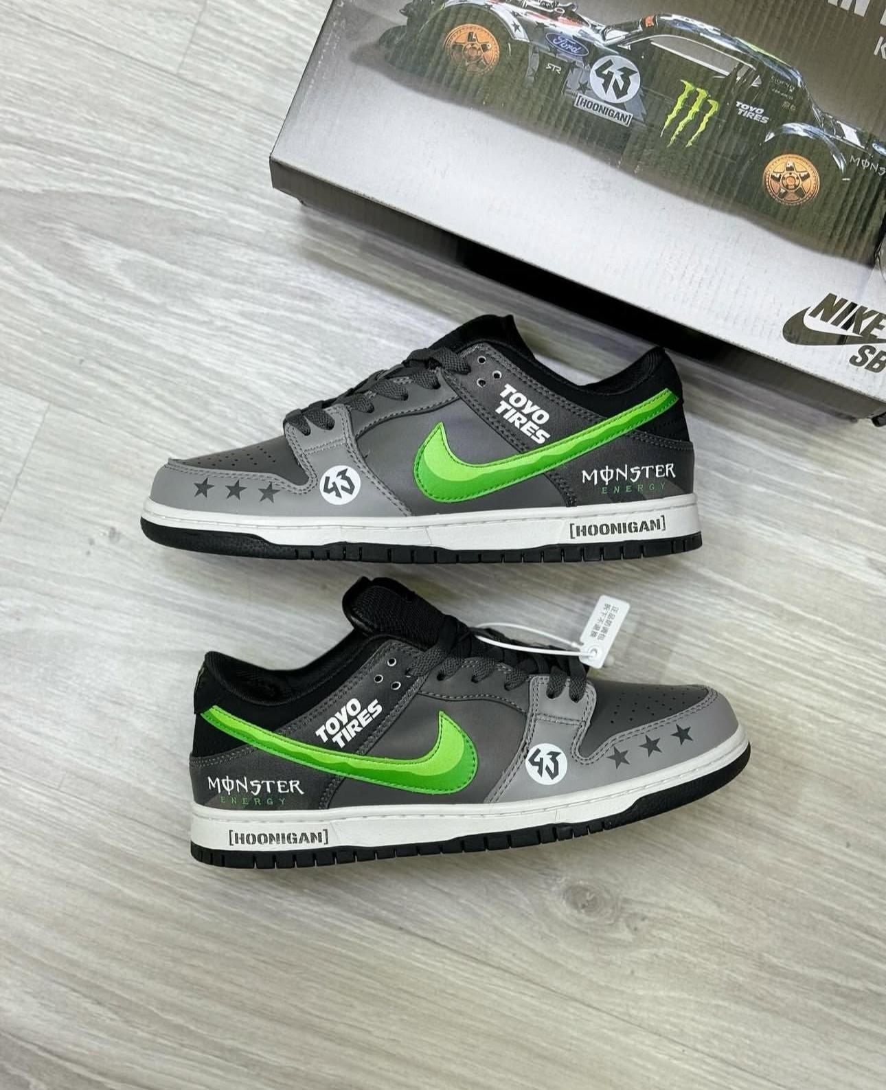 Nike SB Dunk Low Monster