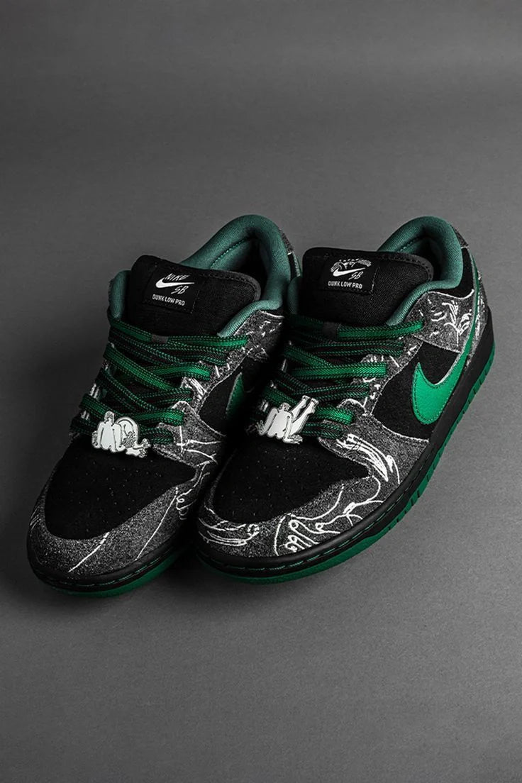 Nike SB Dunk Skateboard Sneakers Black Grey Green
