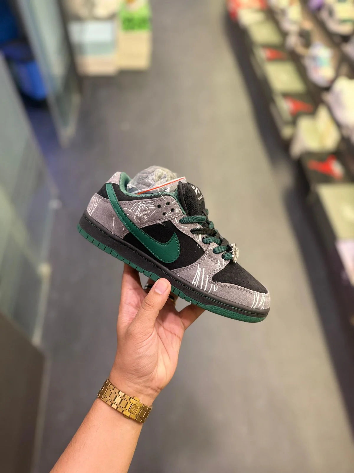 Nike SB Dunk Skateboard Sneakers Black Grey Green