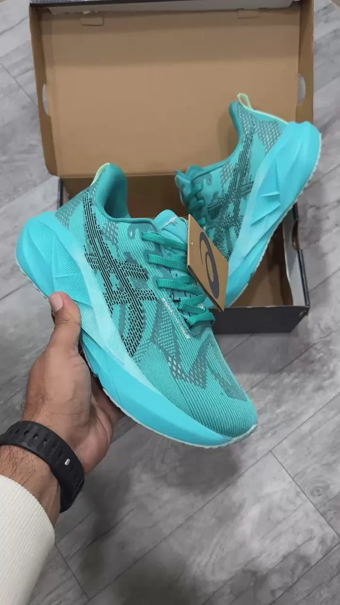 Asics Nova Blast 5 Cyan Running Shoes