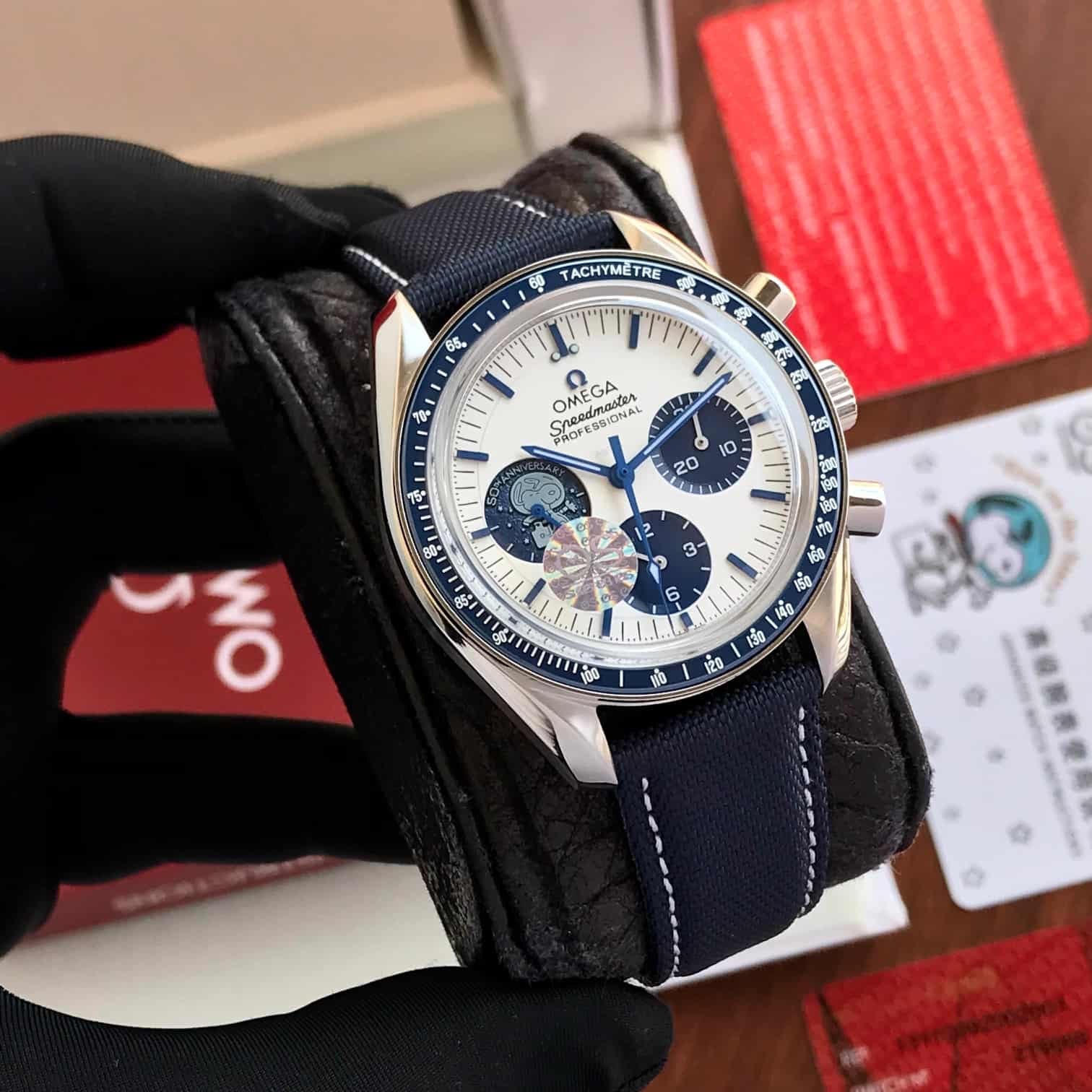 Omega Speedmaster Silver Snoopy Award 50th Anniversary Edition Swiss ETA Automatic Mens Watch