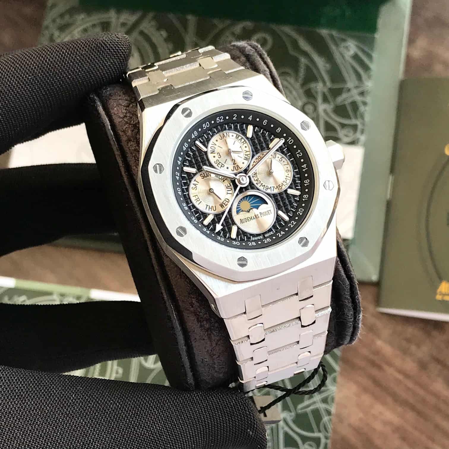 Audemars Piguet Royal Oak Perpetual Calendar Black Dial Limited Edition Automatic Mens Watch