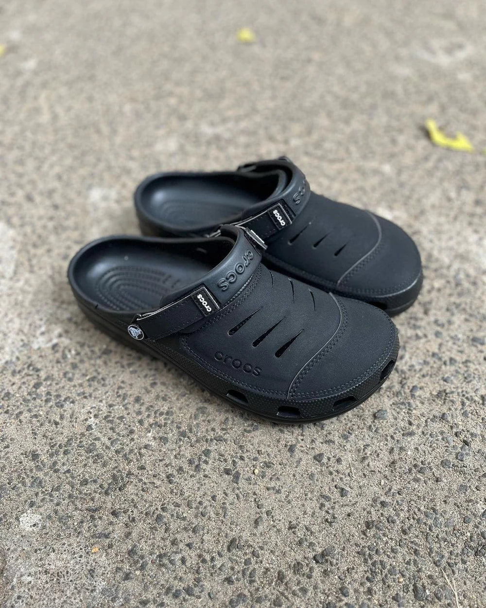 Crocs Yukon Vista Black Clogs