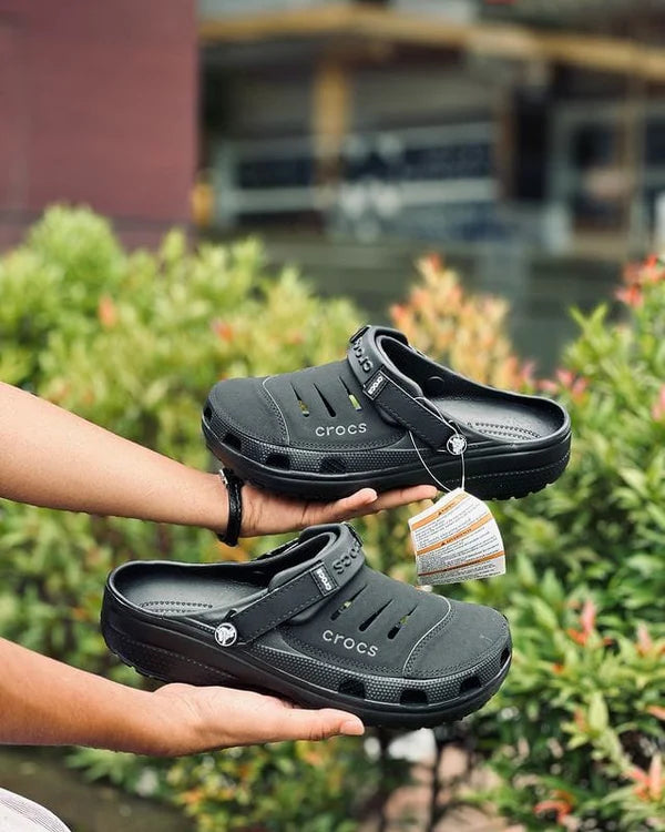 Crocs Yukon Vista Black Clogs