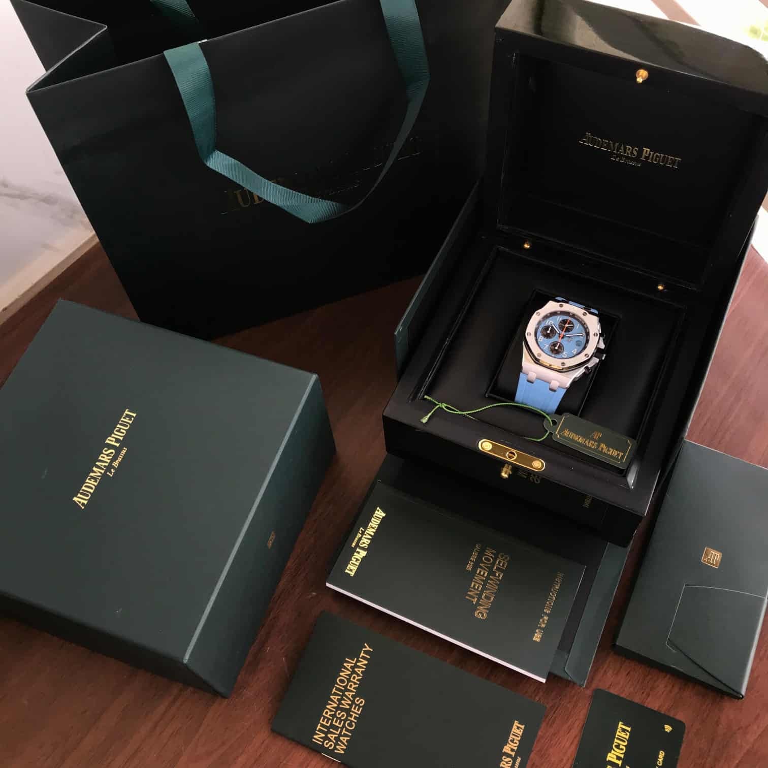 Audemars Piguet Royal Oak Offshore Complete Mint 42mm Swiss ETA