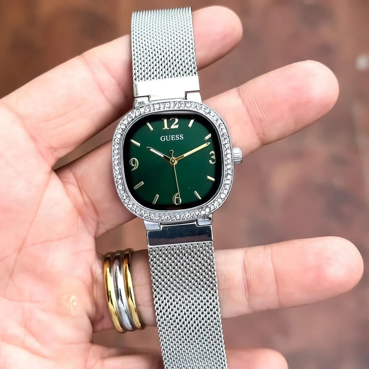 Guess women watch – Green Dial Edition