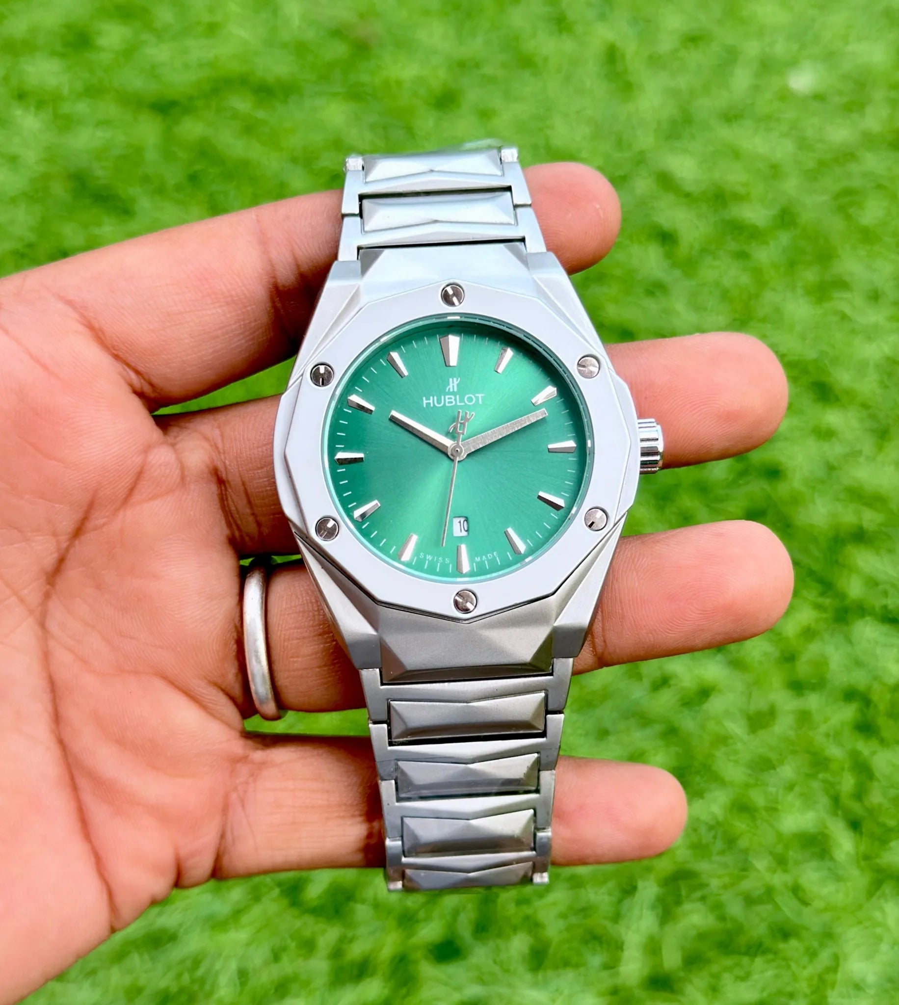 Hublot Big Bang Diamond Cut Green Dial