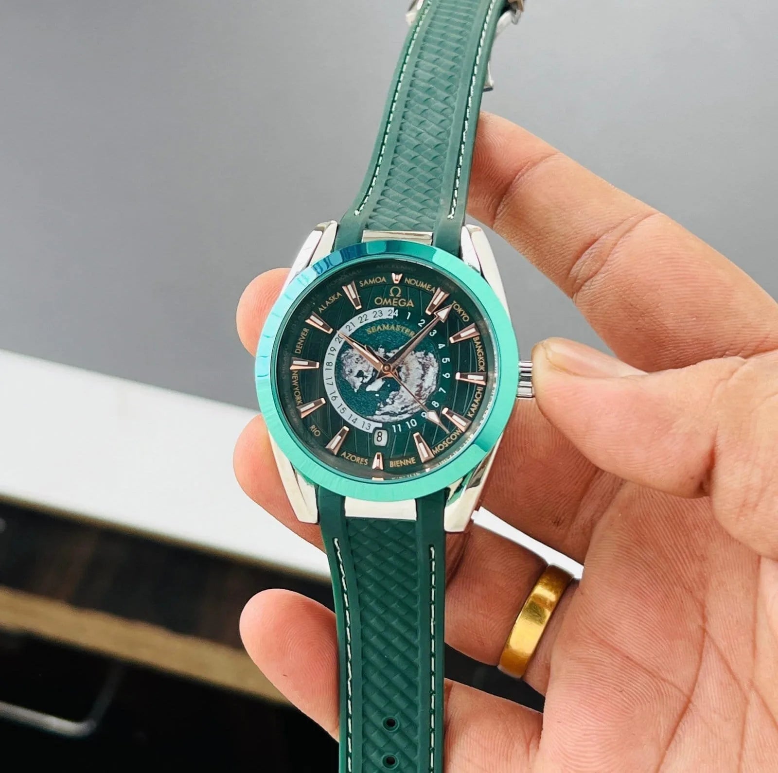Omega Seamaster Aqua Terra 43mm