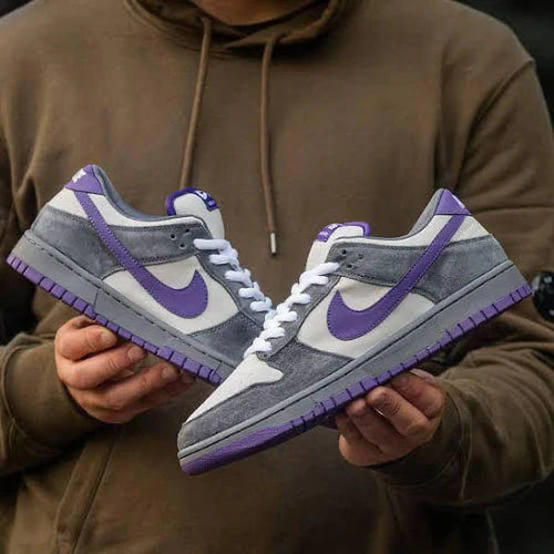 Nike SB Dunk Purple Pigeon Sneakers