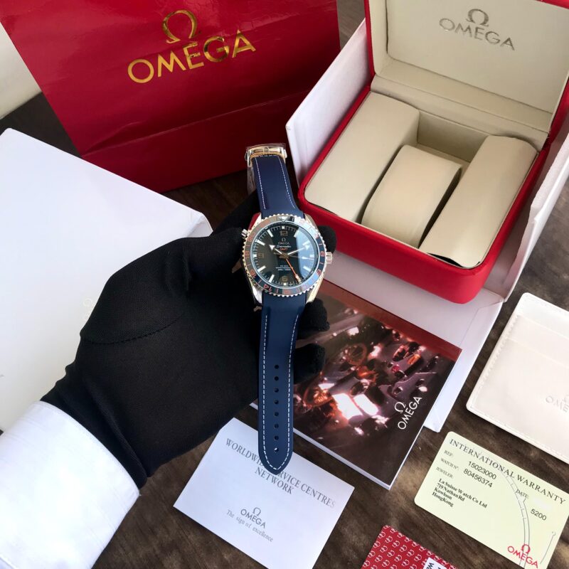 Omega Seamaster Co-Axial GMT Deep Blue Dial