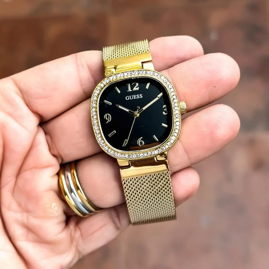 Guess women black dial
