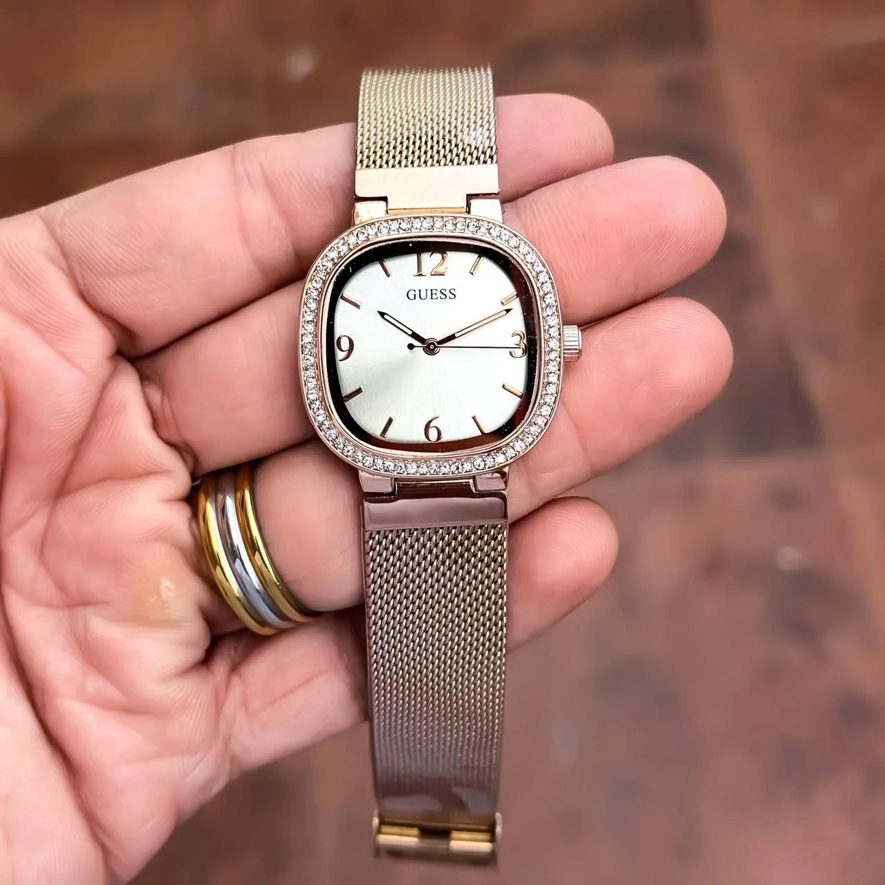 Guess Elegant Rose Gold Edition