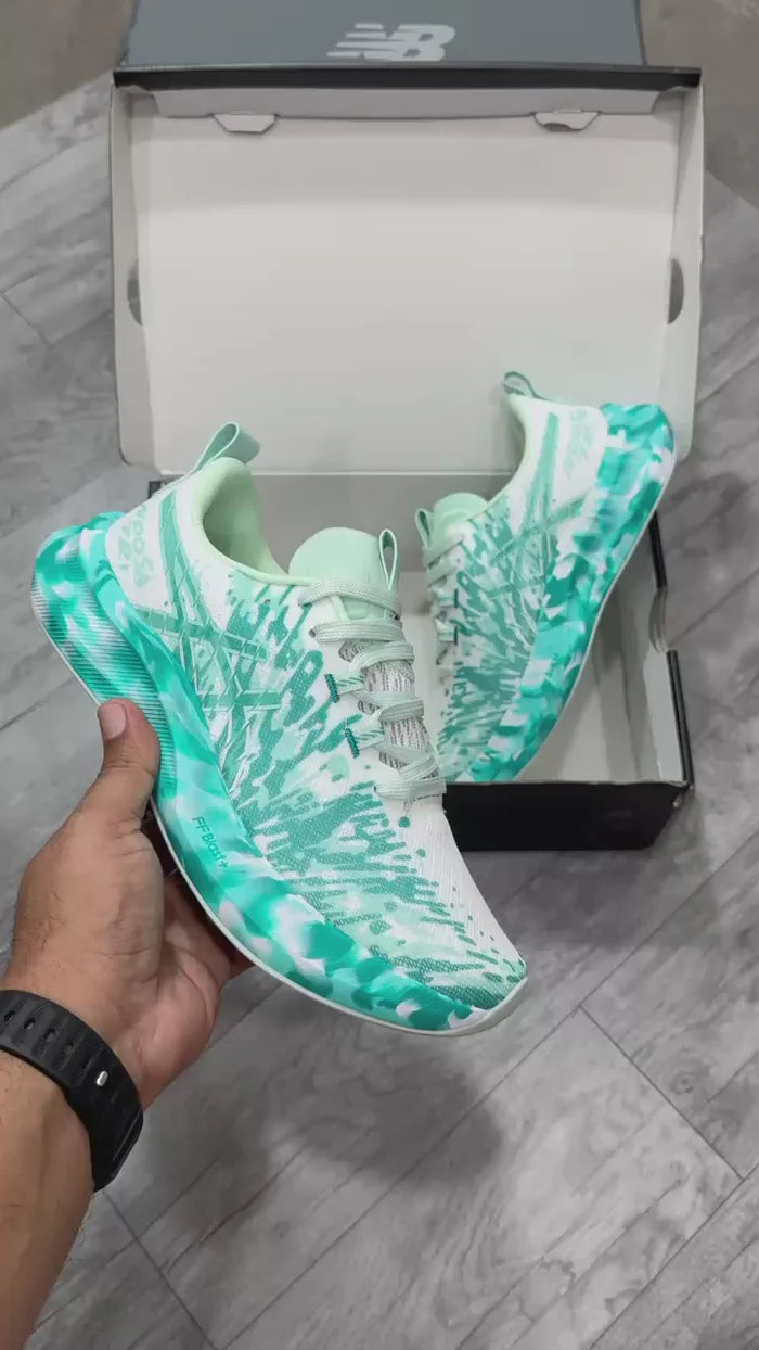 Asics Noosa Tri 16 Sea Running Shoes