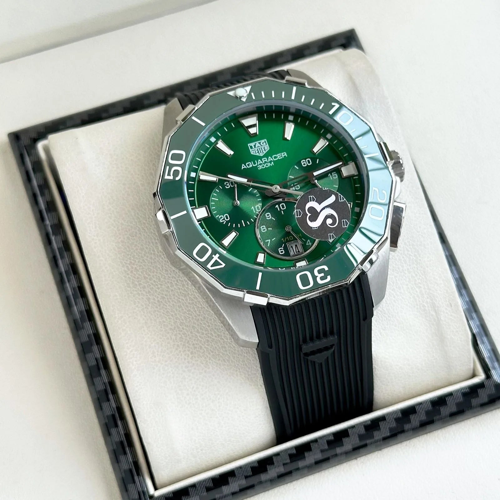 TAG Heuer Aquaracer Professional 300 Chronograph