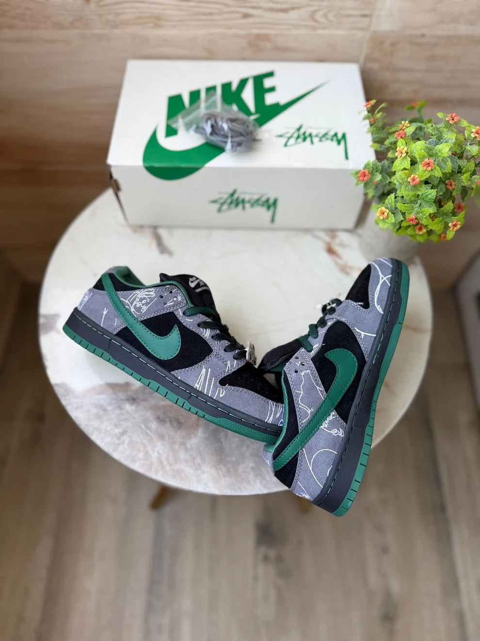 Nike SB Dunk Skateboard Sneakers Black Grey Green