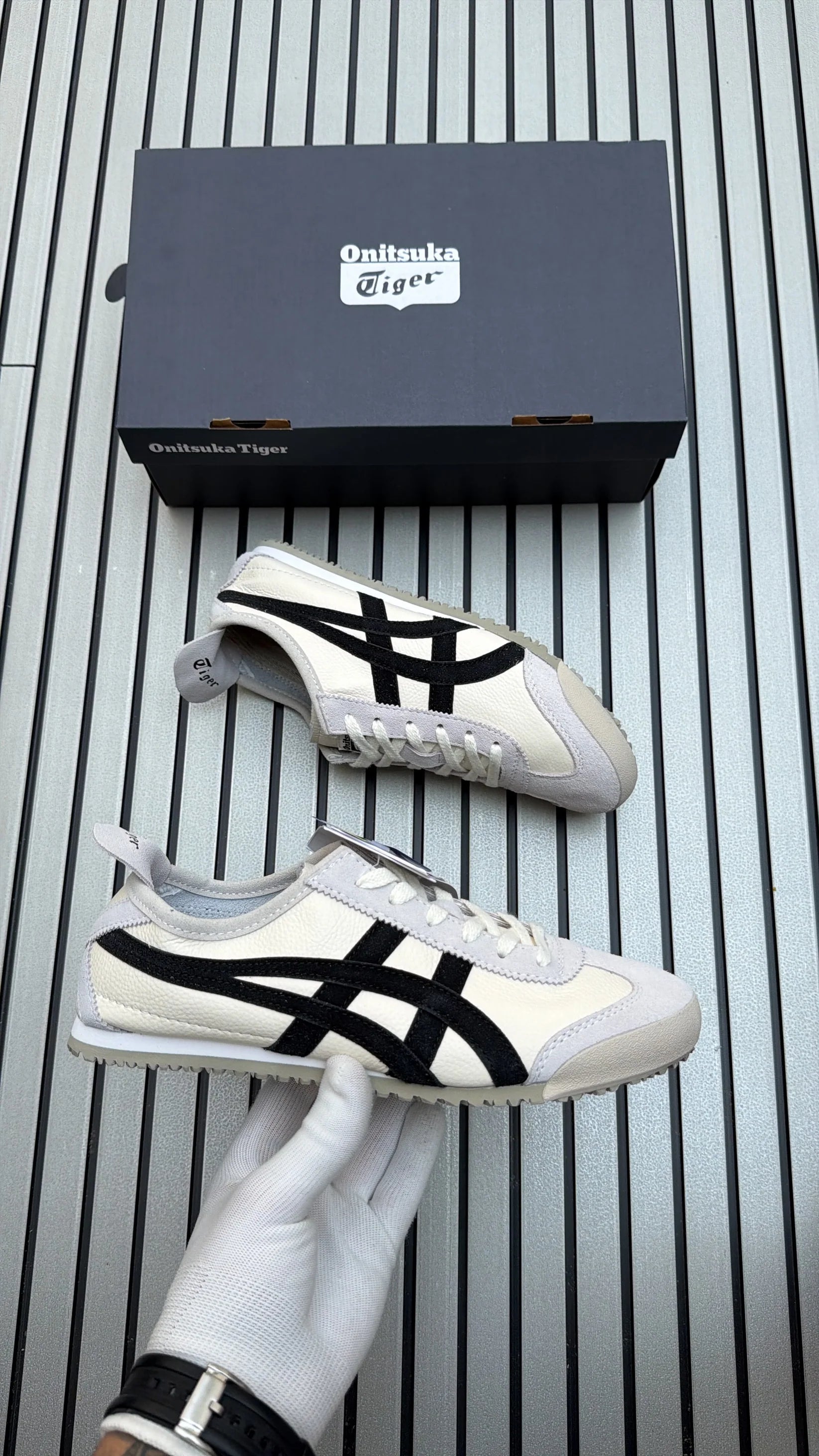 Onitsuka Tiger Mexico 66 White Black Suede